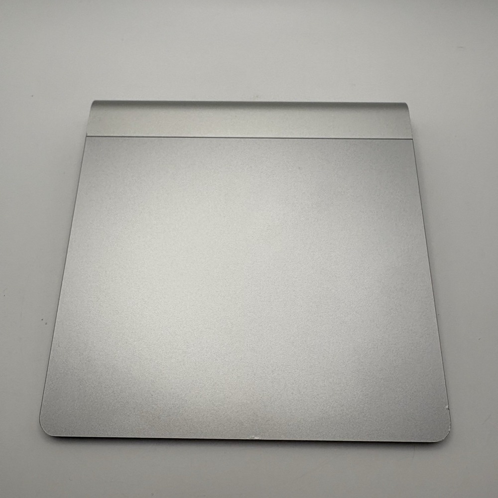 Apple Magic Trackpad A1339 Bluetooth Wireless Multi-Touch Trackpad